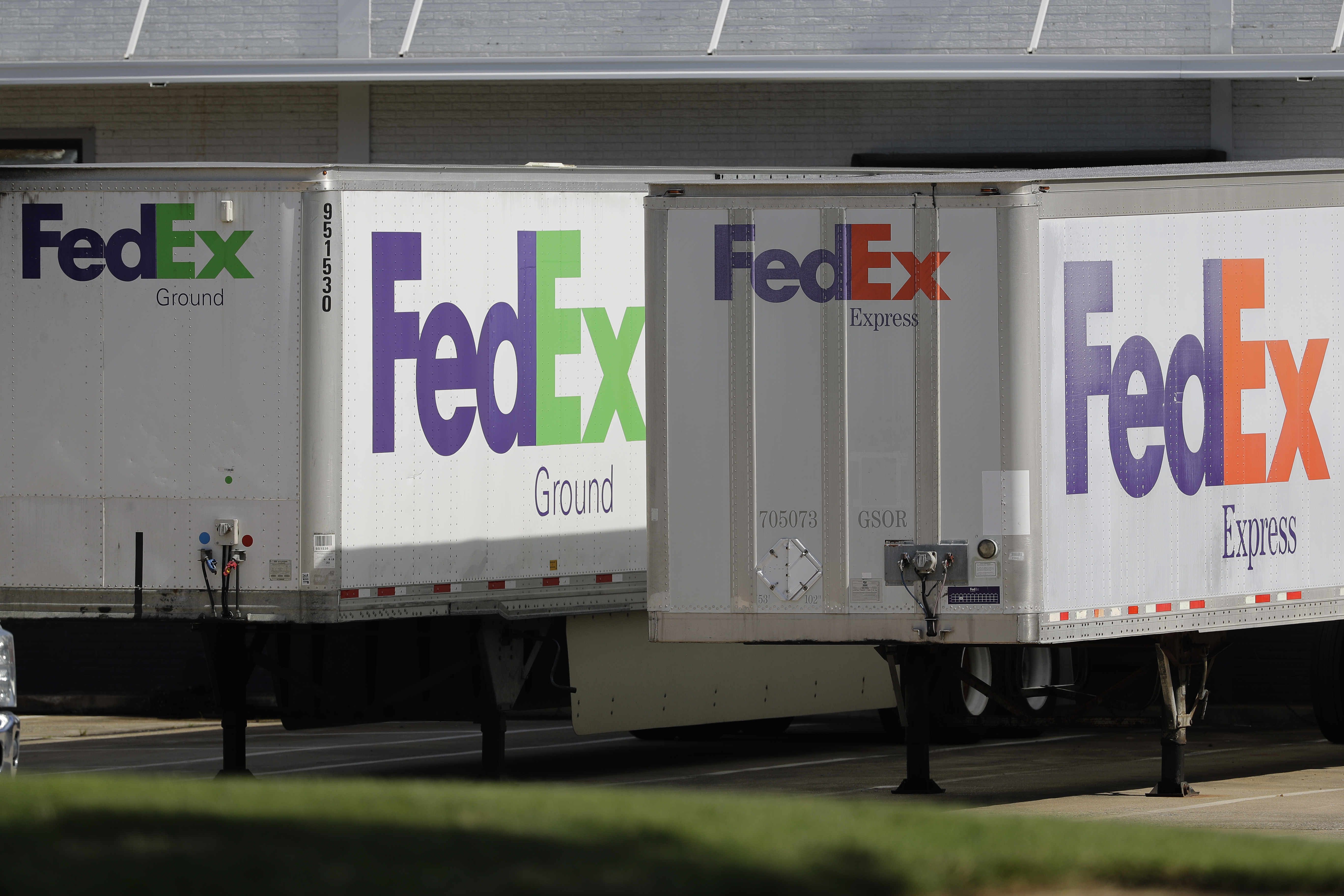 E-commerce, semiconductors growth continue to boost logistics demands